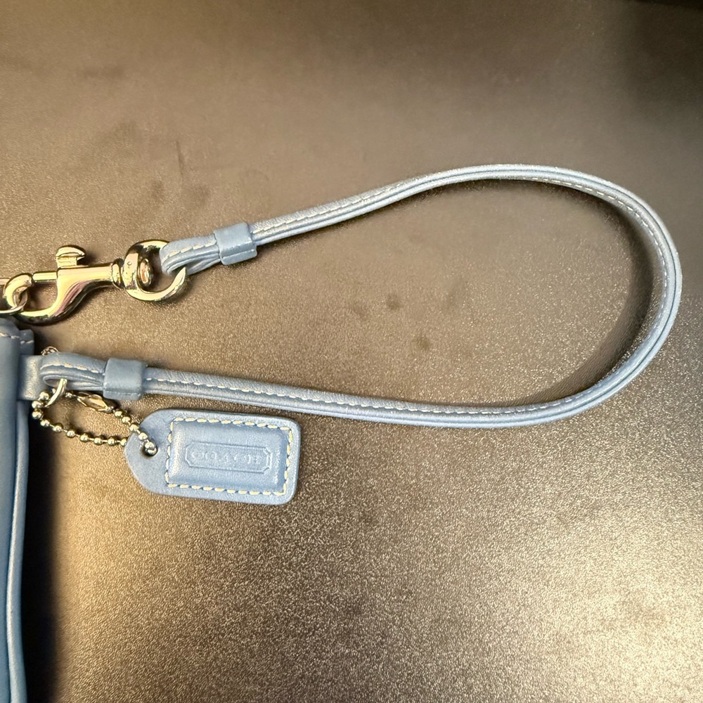Coach Vintage Legacy Blue Leather Wristlet EUC - Picture 9 of 11